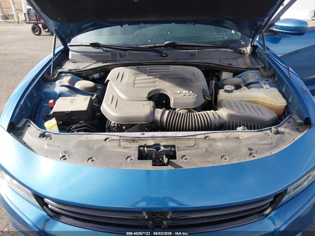 صورة 10 لـ 2021 Dodge CHARGER SXT RWD