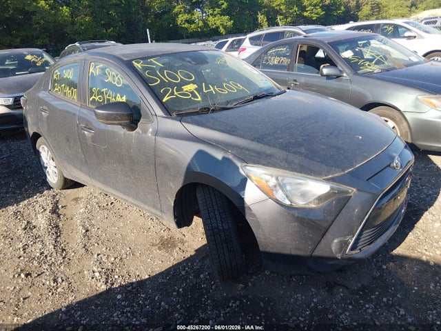 2018 TOYOTA YARIS 
