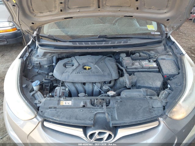 صورة 10 لـ 2014 Hyundai ELANTRA SE