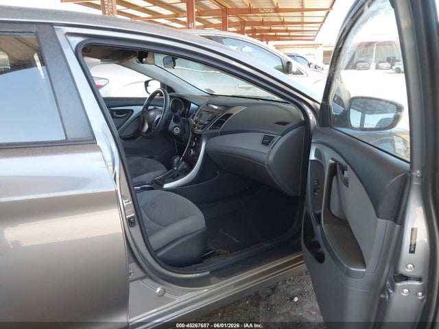 صورة 5 لـ 2014 Hyundai ELANTRA SE