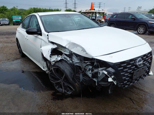 صورة 6 لـ 2024 Nissan ALTIMA SR FWD