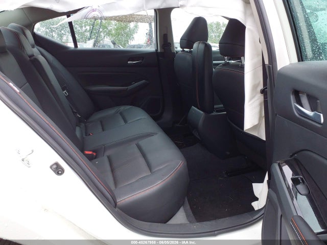 صورة 8 لـ 2024 Nissan ALTIMA SR FWD