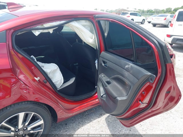 2021 Nissan VERSA SV XTRONIC CVT 照片 8