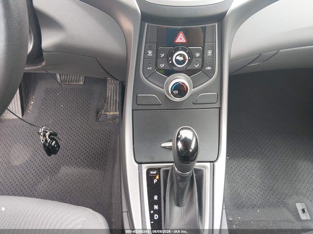 صورة مصغرة 20 لـ 2015 Hyundai ELANTRA SE