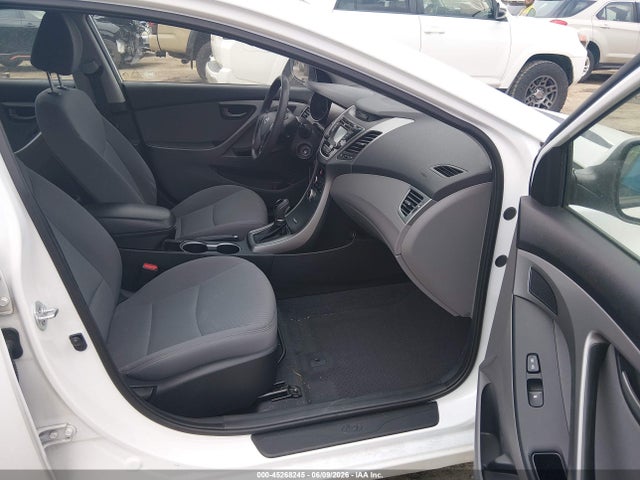 صورة 5 لـ 2015 Hyundai ELANTRA SE