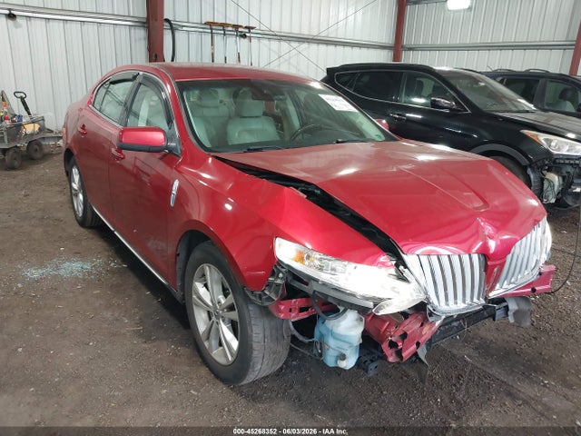2010 LINCOLN MKS 