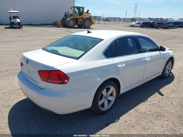 صورة 4 لـ 2013 Volkswagen PASSAT 2.0L TDI SE
