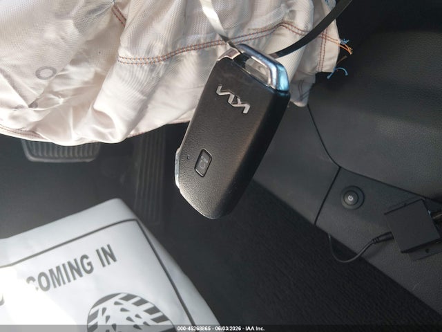 2022 KIA K5 GT-LINE — миниатюра 11