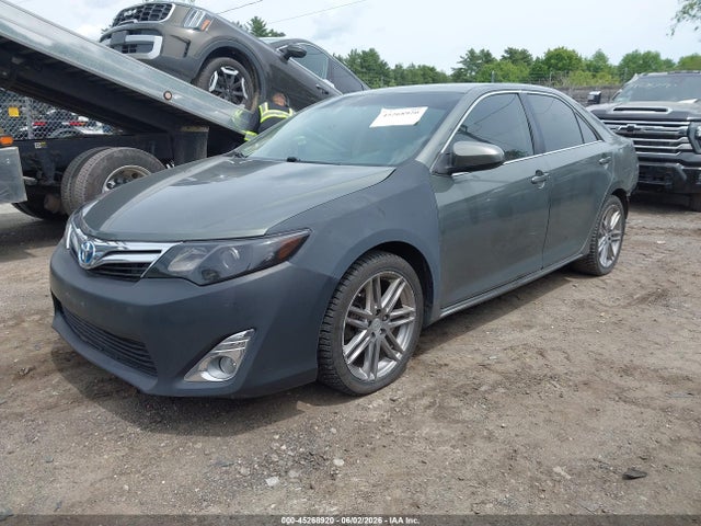 2012 Toyota CAMRY HYBRID XLE photo 2