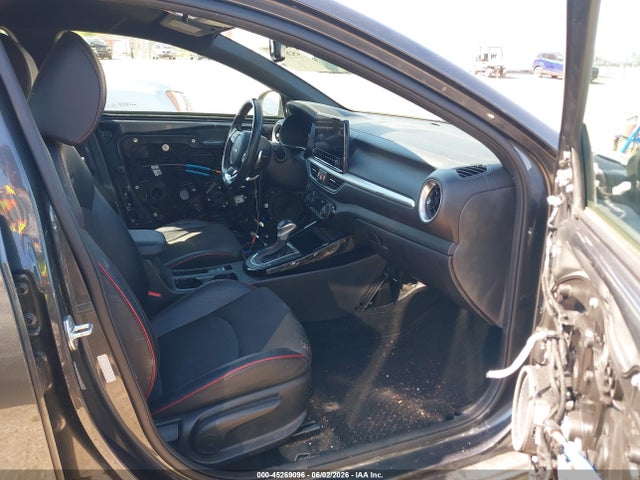 2022 KIA FORTE GT photo 5