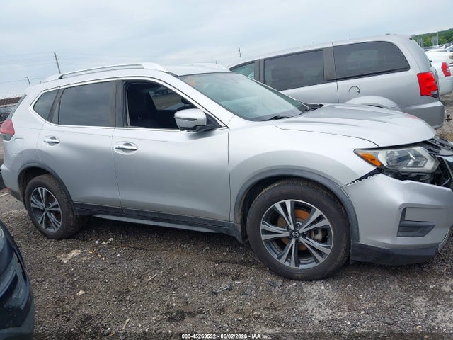 2019 NISSAN ROGUE SV 12