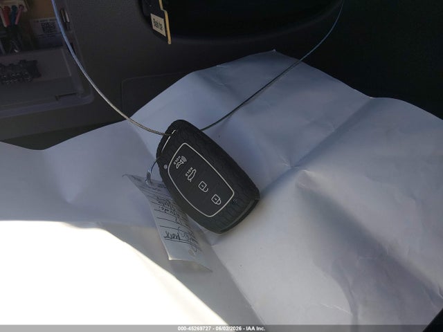 2017 Hyundai ELANTRA LIMITED 缩略图 11