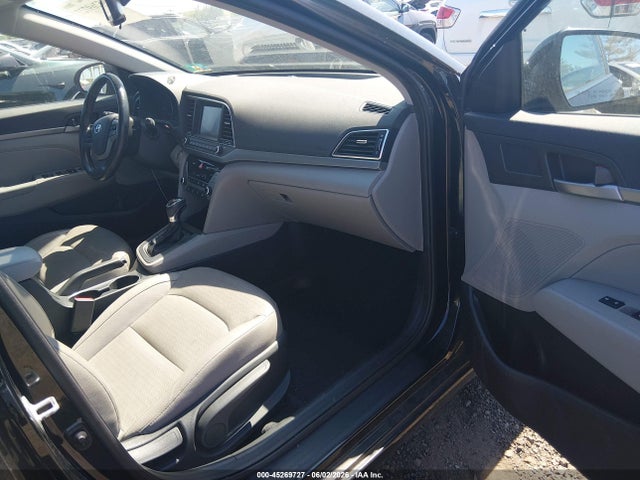 2017 Hyundai ELANTRA LIMITED photo 5