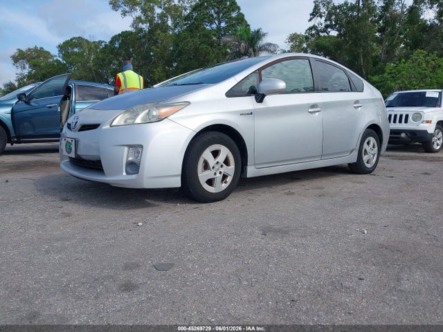 2011 Toyota PRIUS TWO — фото 2