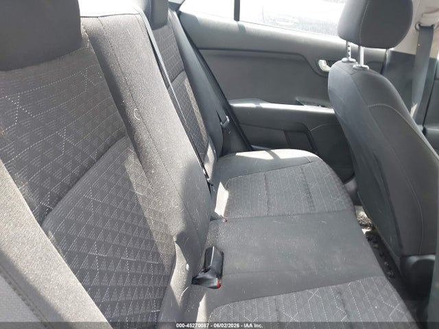 صورة 8 لـ 2020 KIA RIO LX