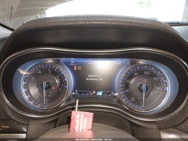 صورة 7 لـ 2015 Chrysler 300 LIMITED