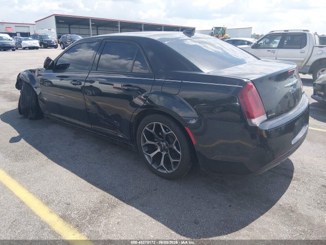 2015 Chrysler 300 300S — фото 3