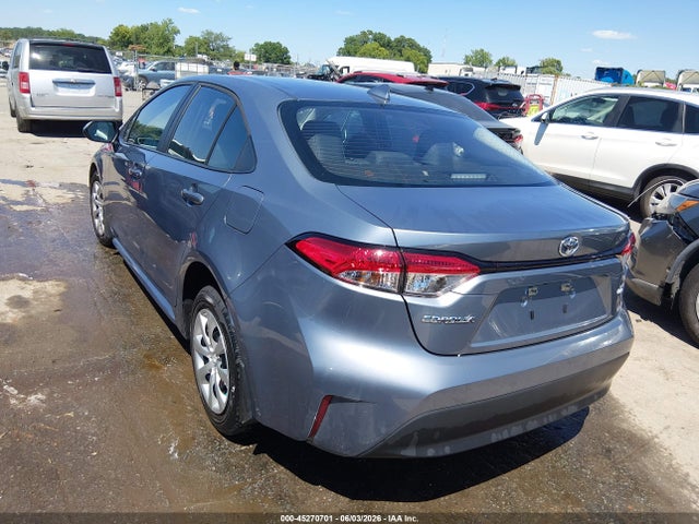 2025 Toyota COROLLA LE photo 3
