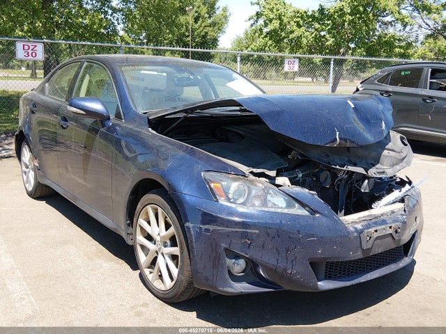 2013 LEXUS IS 