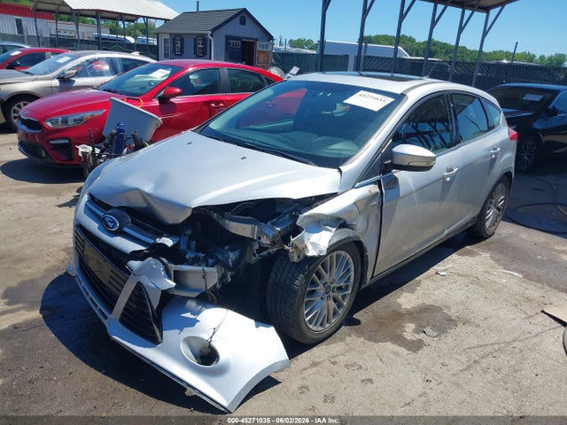 2014 FORD FOCUS TITANIUM 照片 2