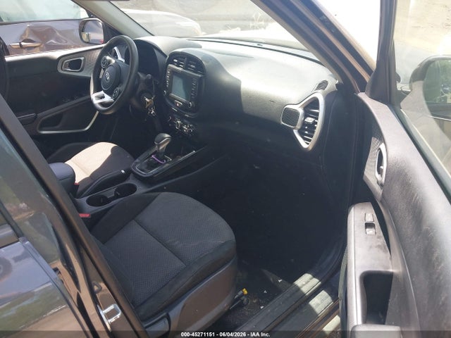 2021 KIA SOUL LX — фото 5