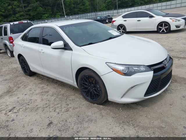 2016 TOYOTA CAMRY XSE
