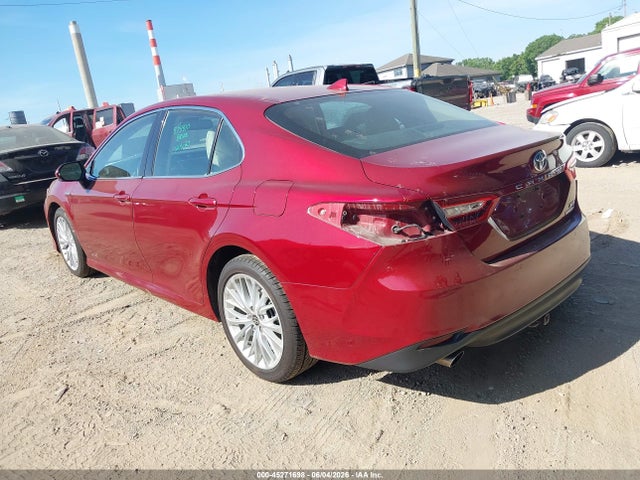 2020 Toyota CAMRY XLE HYBRID thumbnail 3