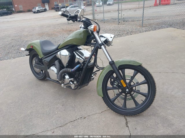 2024 HONDA VT1300 CXA