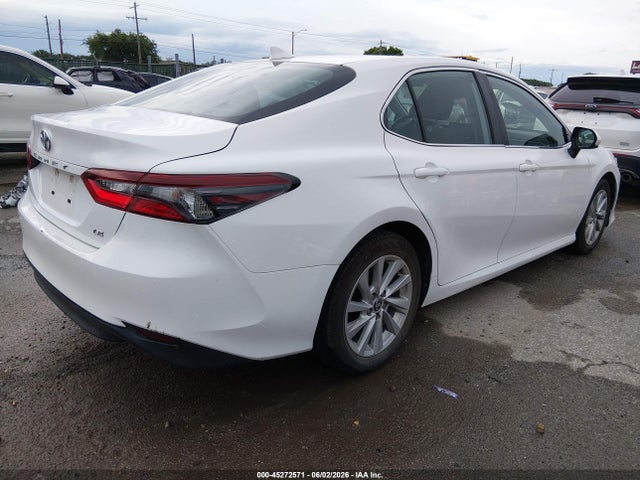 صورة 4 لـ 2023 Toyota CAMRY LE