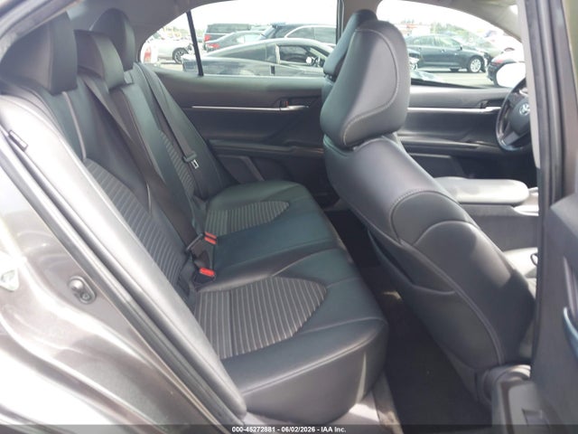 2022 Toyota CAMRY SE photo 8