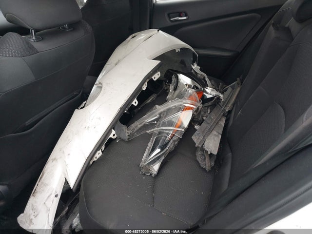 صورة مصغرة 12 لـ 2019 Toyota PRIUS LE