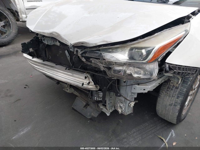 صورة 6 لـ 2019 Toyota PRIUS LE