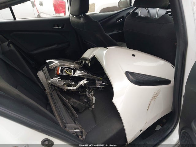 صورة 8 لـ 2019 Toyota PRIUS LE