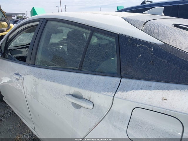 صورة مصغرة 15 لـ 2019 Toyota PRIUS LE