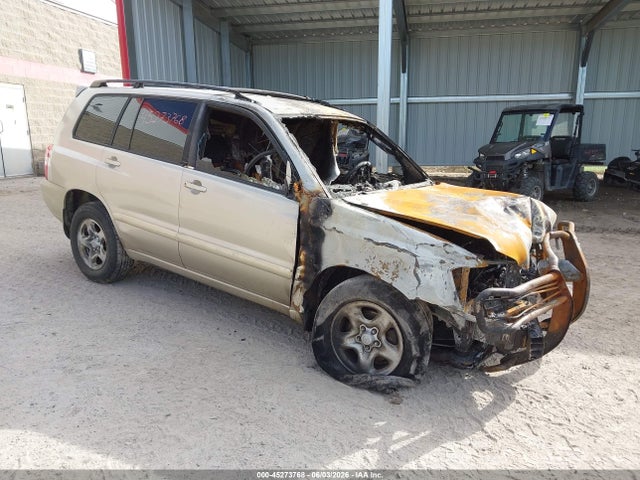 2002 TOYOTA HIGHLANDE V6