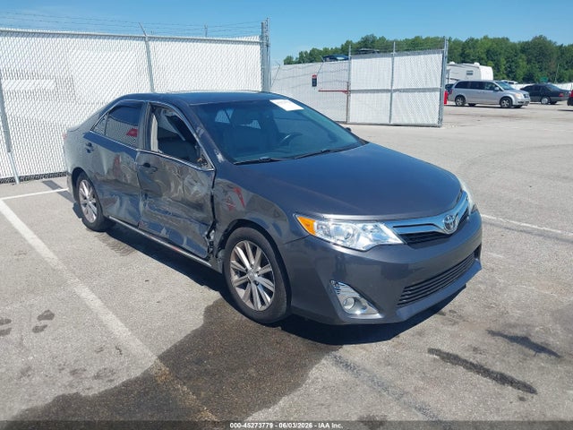 2014 TOYOTA CAMRY XLE