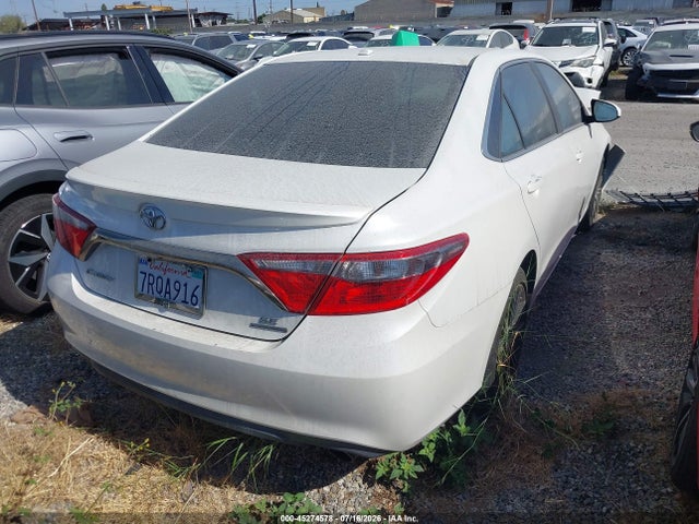 2016 Toyota CAMRY SE — фото 4