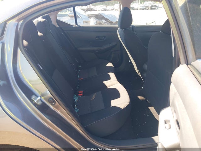 صورة 8 لـ 2025 Nissan SENTRA SV