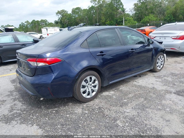 2022 Toyota COROLLA LE photo 4