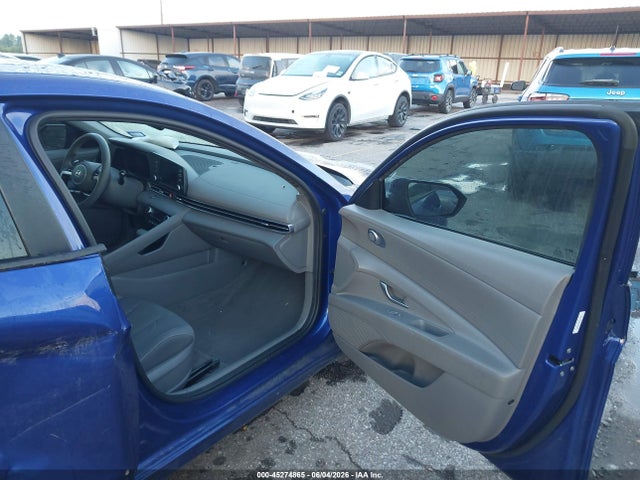 2023 Hyundai ELANTRA SEL 照片 5