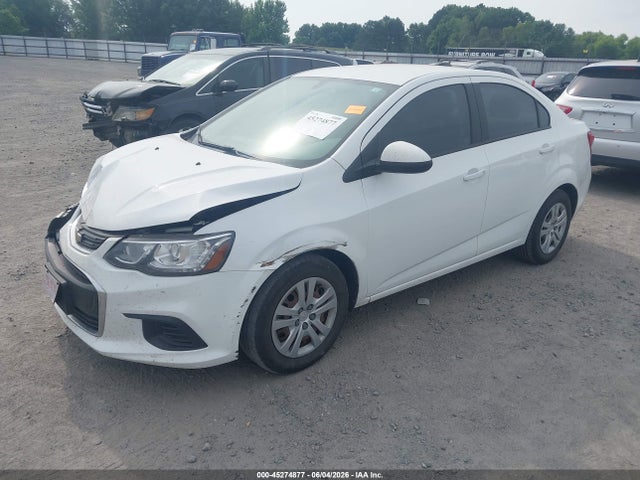 2018 Chevrolet SONIC LS AUTO — фото 2