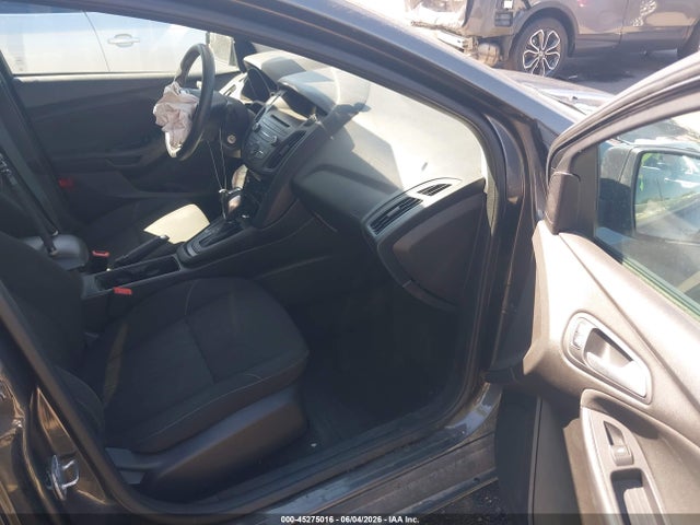 2015 FORD FOCUS SE — фото 5