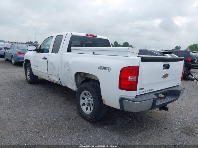 2010 Chevrolet SILVERADO 1500 LS 照片 3