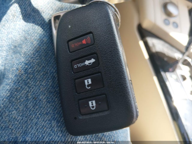 صورة مصغرة 11 لـ 2014 Lexus ES 300H
