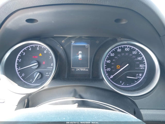 2020 Toyota CAMRY SE photo 7