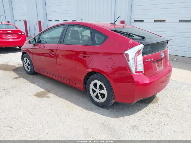 2014 Toyota PRIUS — миниатюра 3