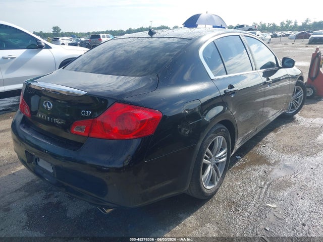 صورة 4 لـ 2010 Infiniti G37 JOURNEY