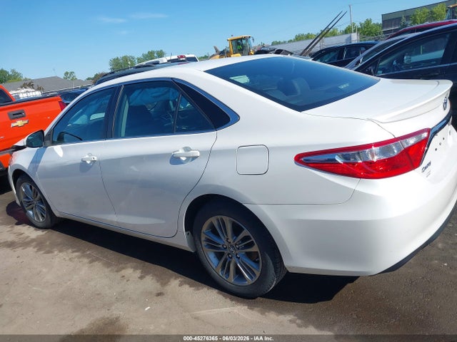 2017 Toyota CAMRY SE thumbnail 14
