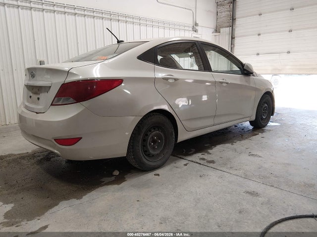 2016 Hyundai ACCENT SE — фото 4