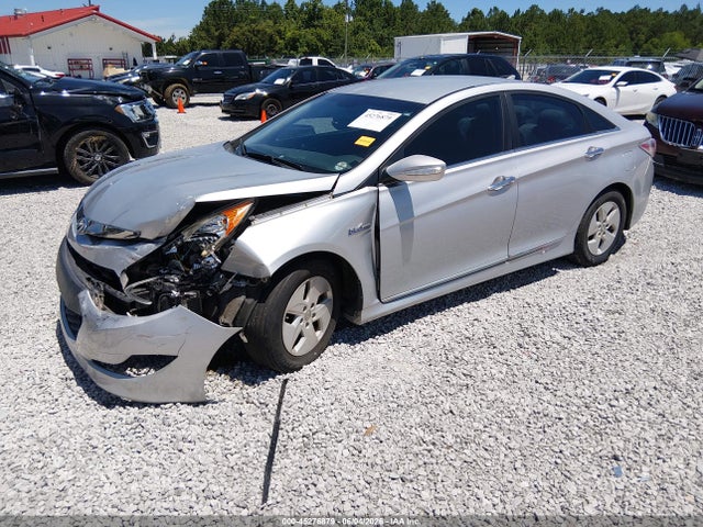2012 Hyundai SONATA HYBRID — фото 2